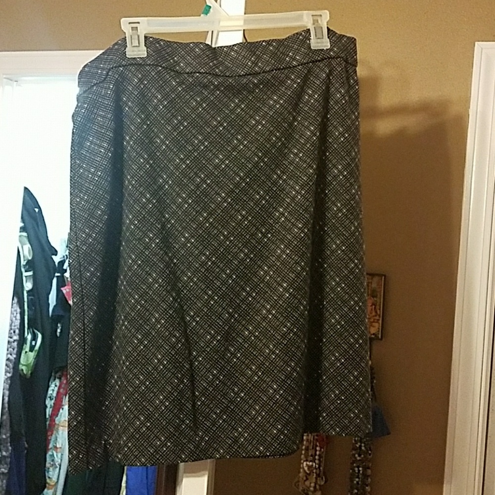 Counterparts XL Pencil Skirt